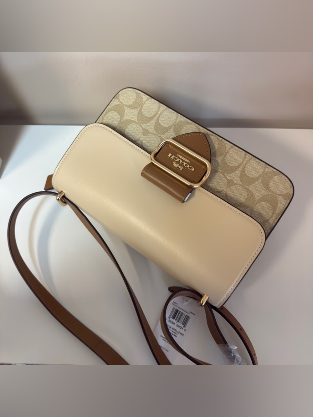 Coach CR331 SIG BLCK MORG LG XBO - Picture 10 of 15